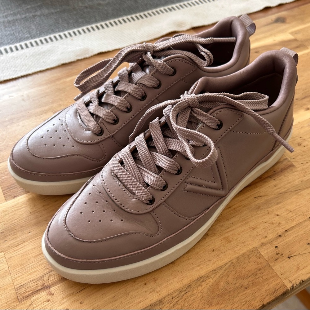 Vionic Women’s Lavender Sneakers (9)